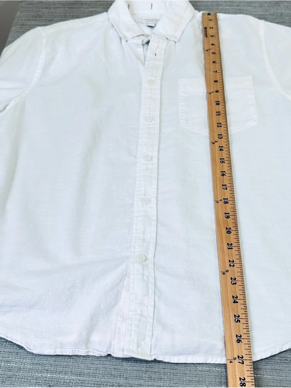 Banana Republic Men's White Short Sleeve Button Down Shirt Untucked Fit Size M